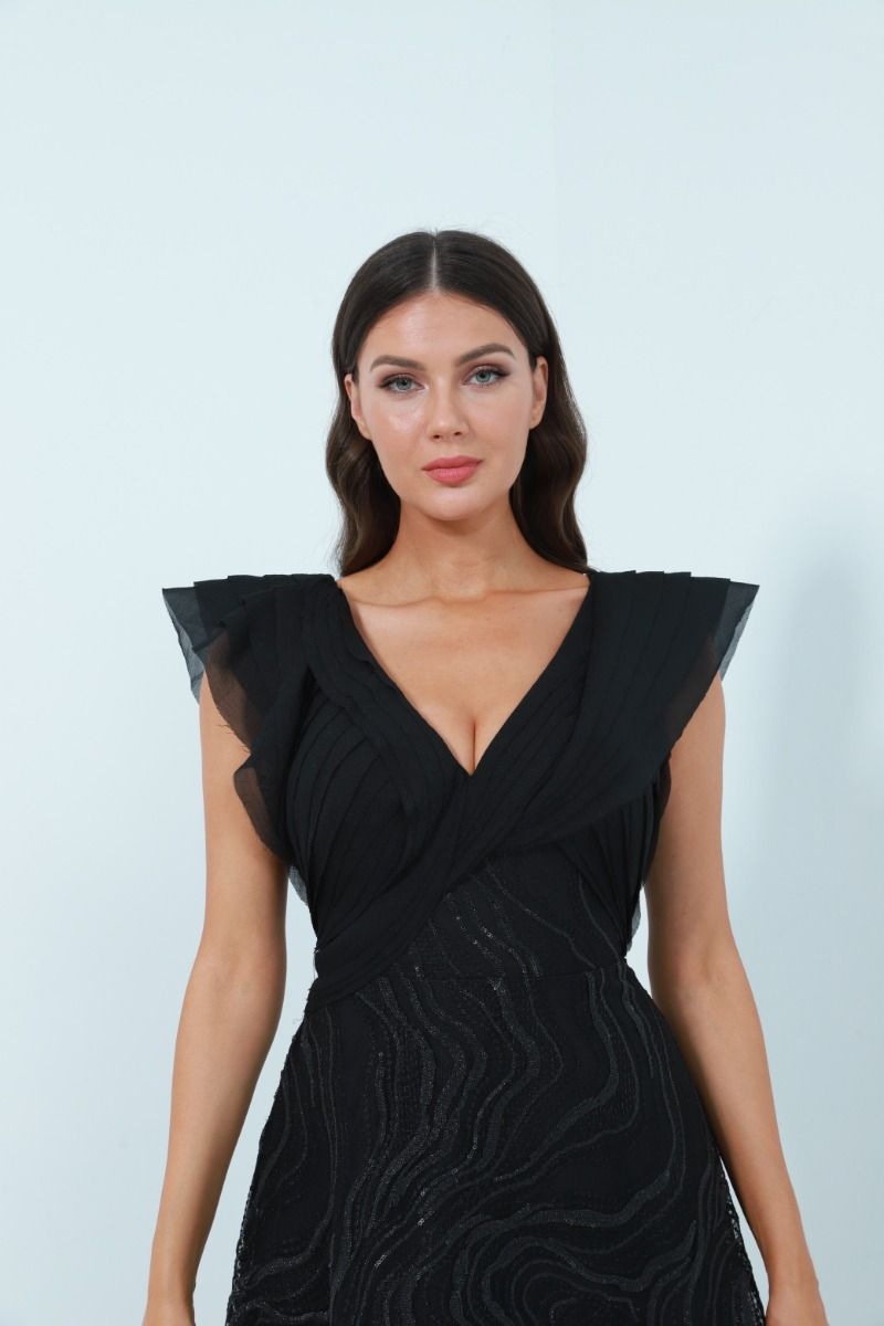 Unique shoulder dress