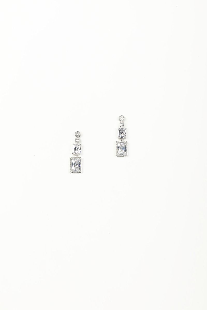 Square dropped earrings