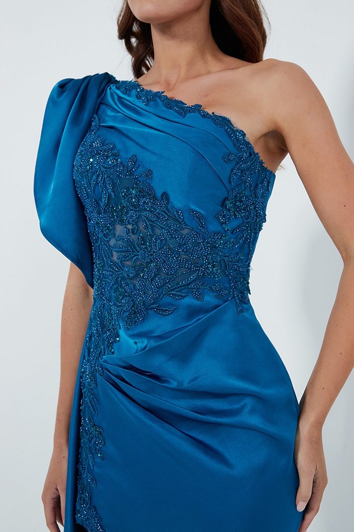 Off-shoulder lace inserts dress