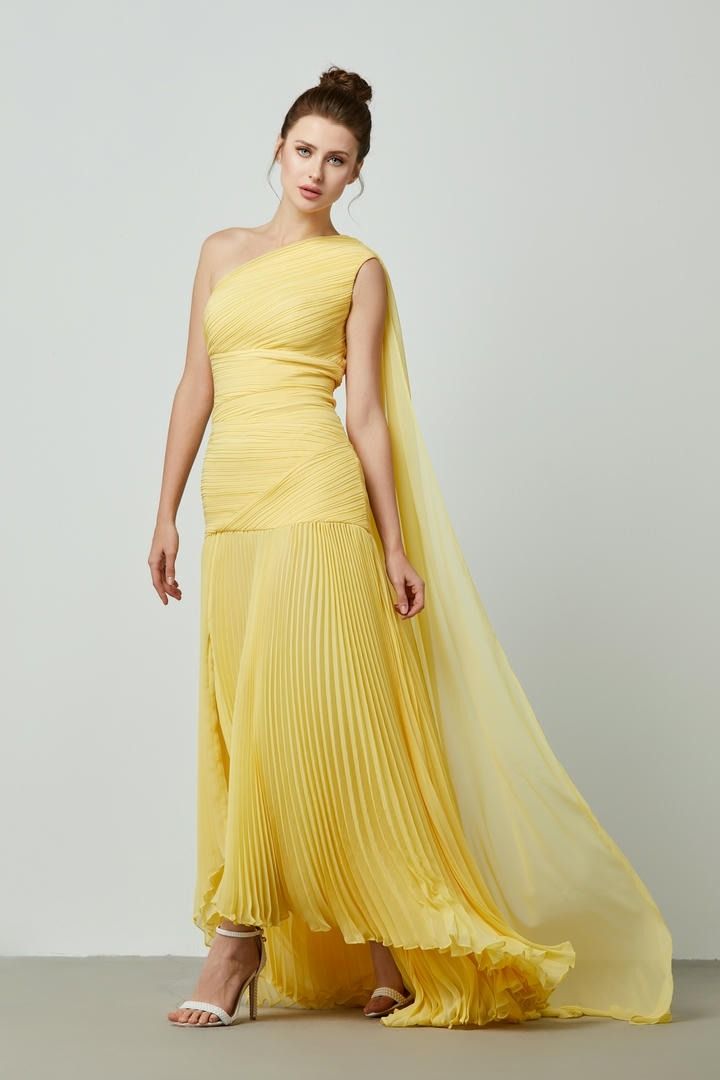 One-shoulder chiffon dress