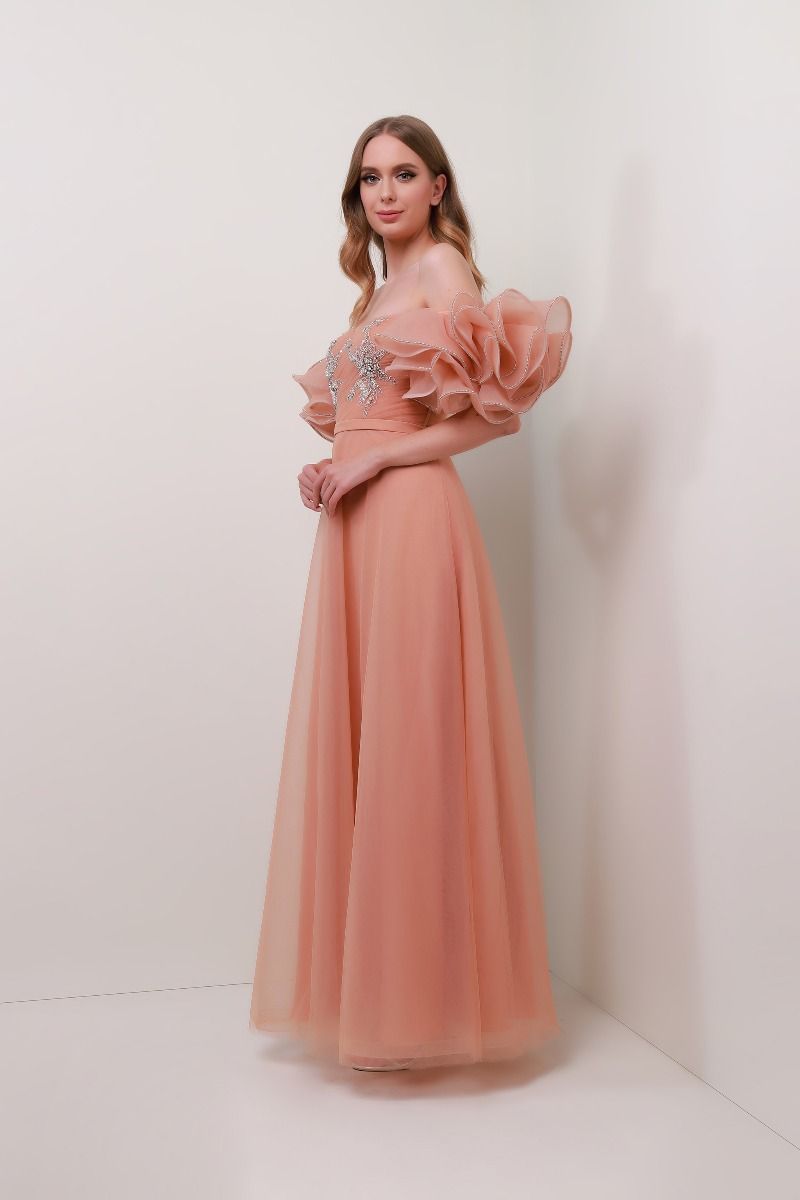 Unique shoulder ruffles dress