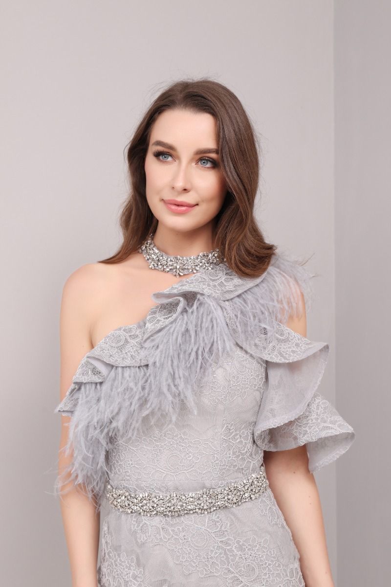 Feather trimming Asymmetric dress