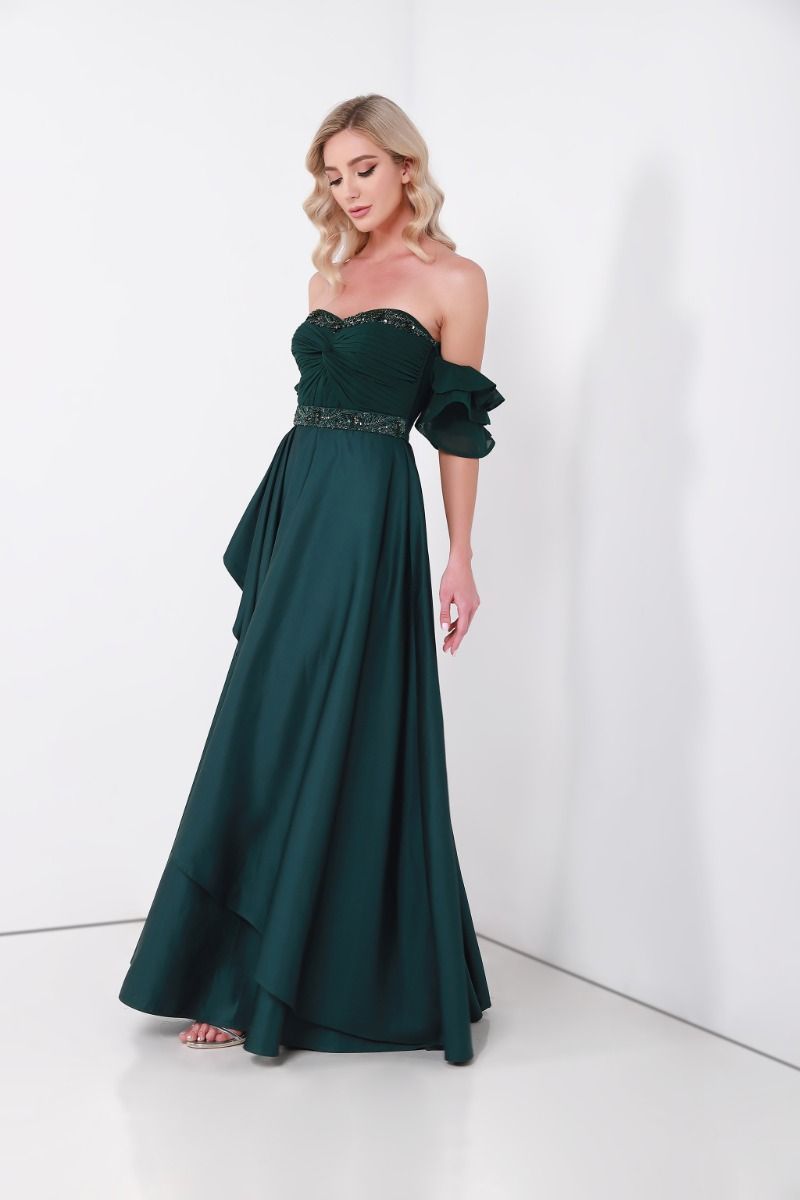 Embellished sweetheart dress 