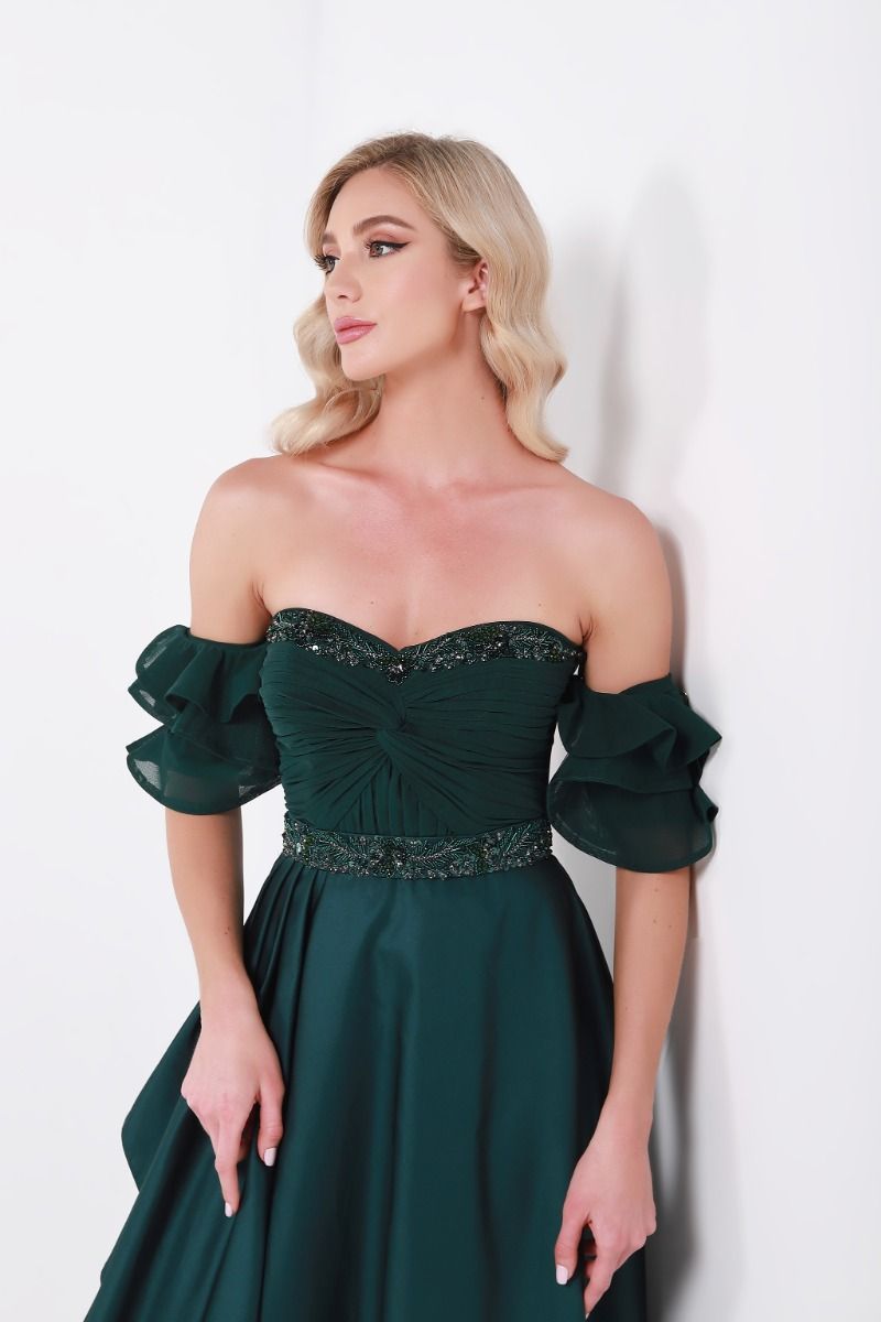 Embellished sweetheart dress 