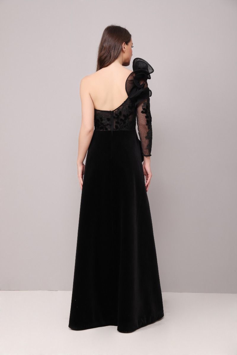 Statement ruffled shoulder dress