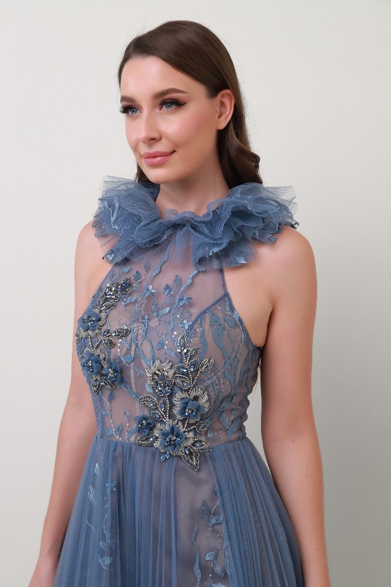 Choker frill neckline dress