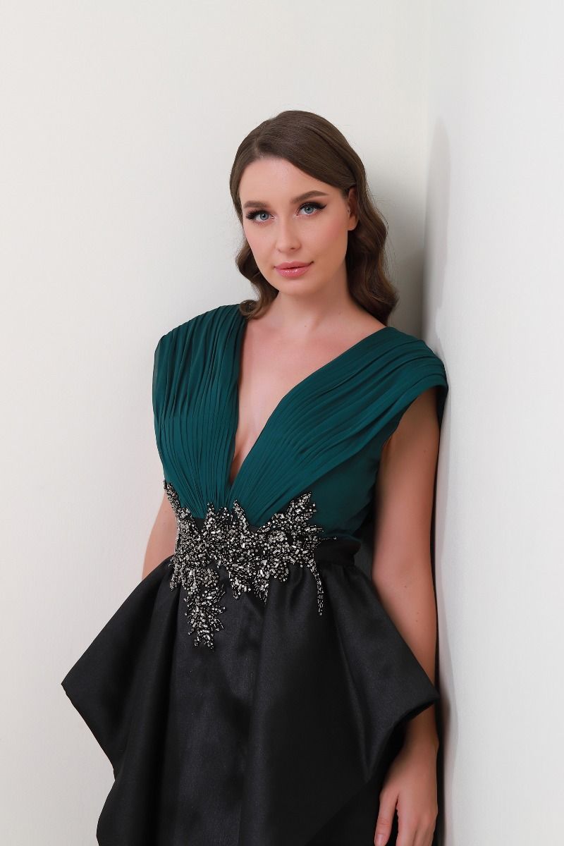 Embellished waist chiffon dress