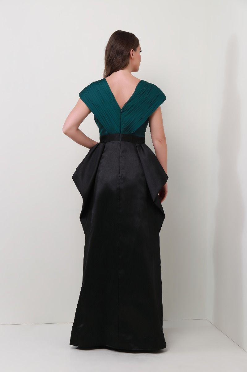 Embellished waist chiffon dress