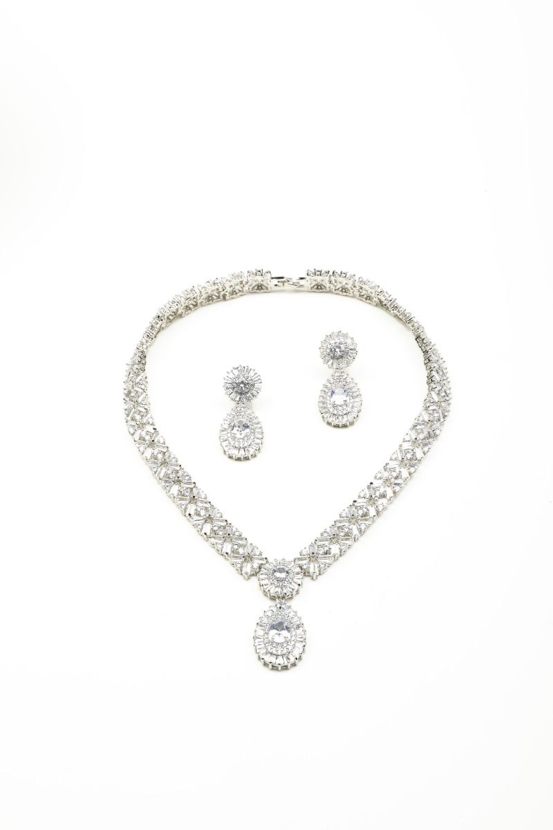 Unique rhinestone set