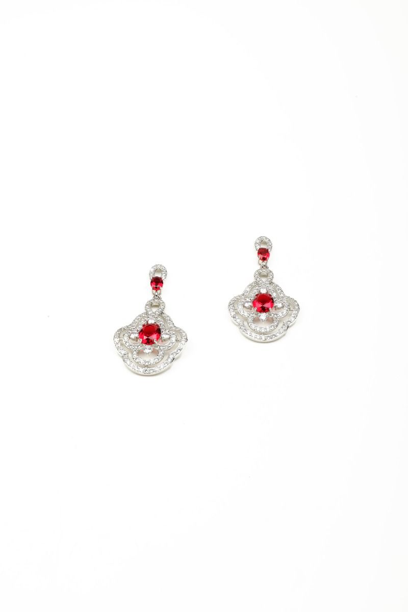 Flower shape earrings 