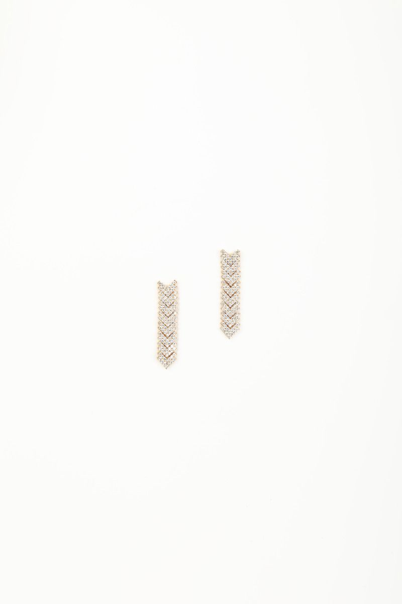 Dropped rhinestone earring