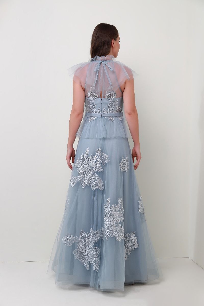 Frill trimming neckline dress
