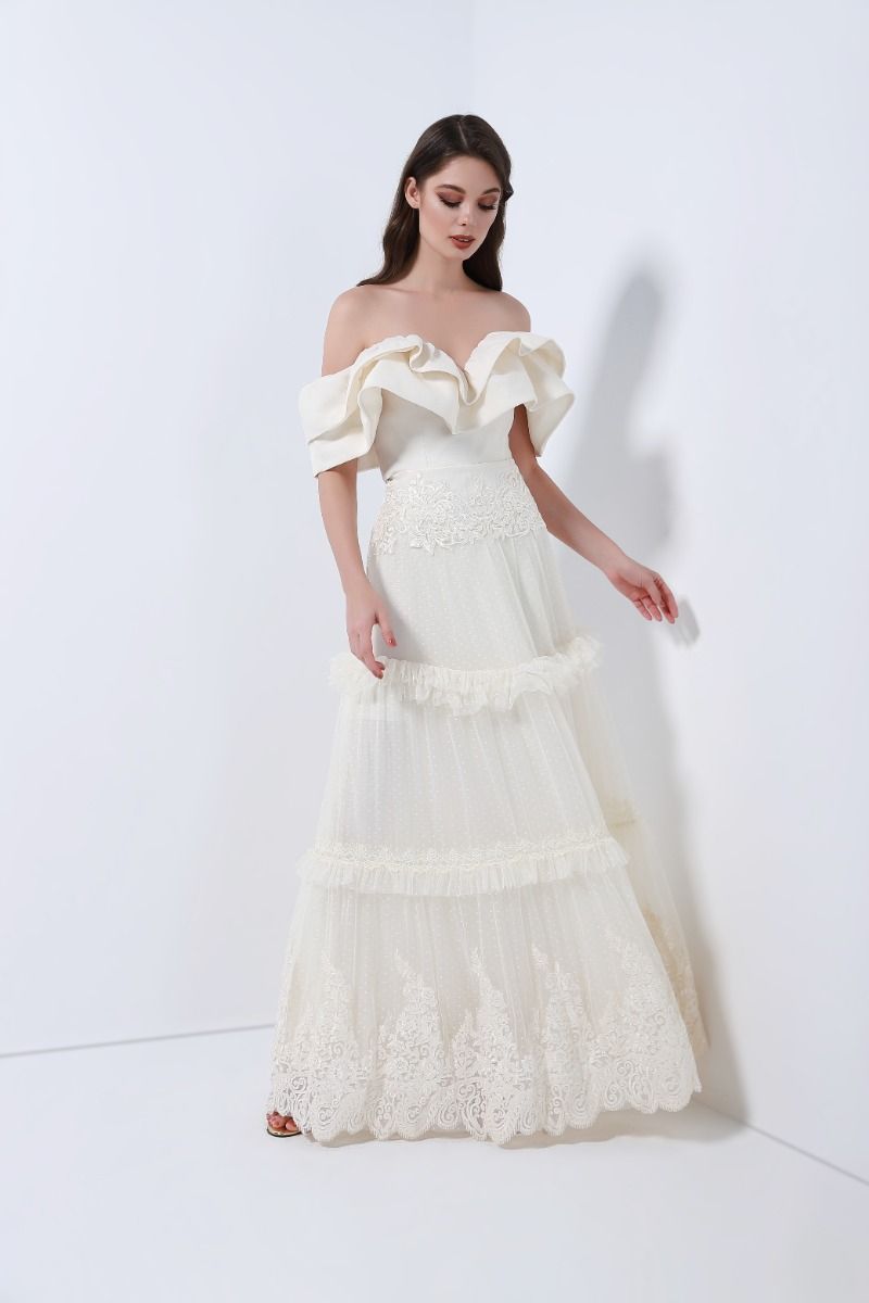Ruffled off-shoulder set