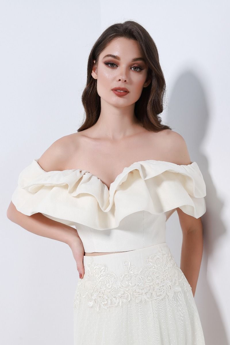 Ruffled off-shoulder set