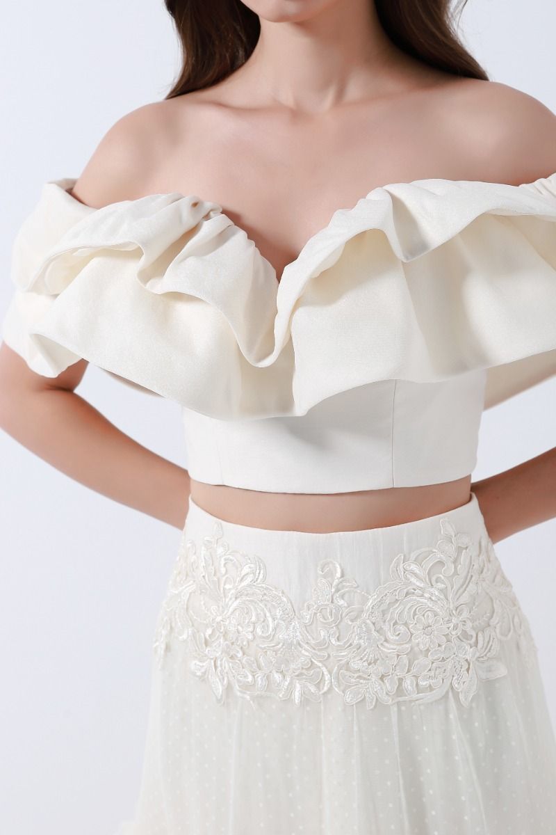 Ruffled off-shoulder set