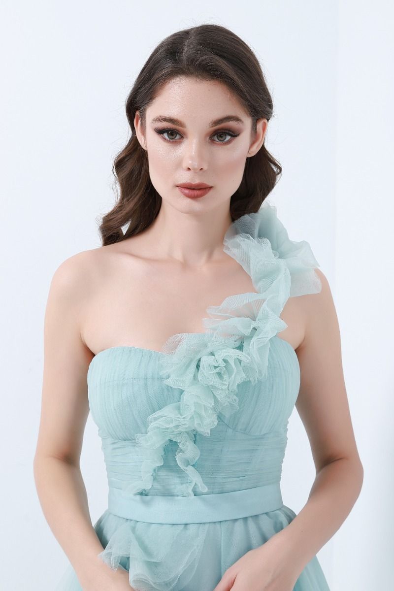 Ruffled trimming dress