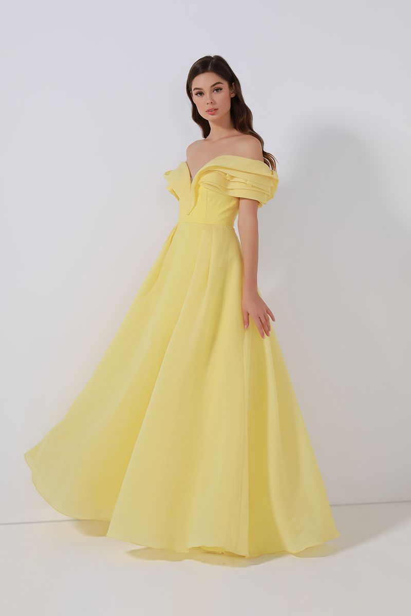 Wide sweetheart neckline dress