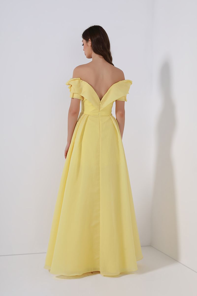 Wide sweetheart neckline dress