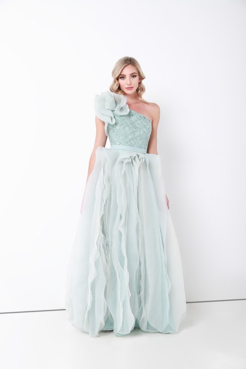 One-shoulder ruffled dress