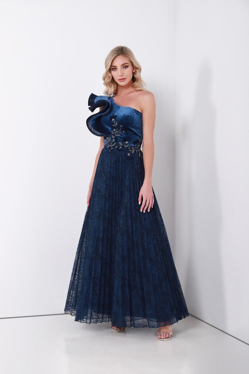 Ruffled one-shoulder dress