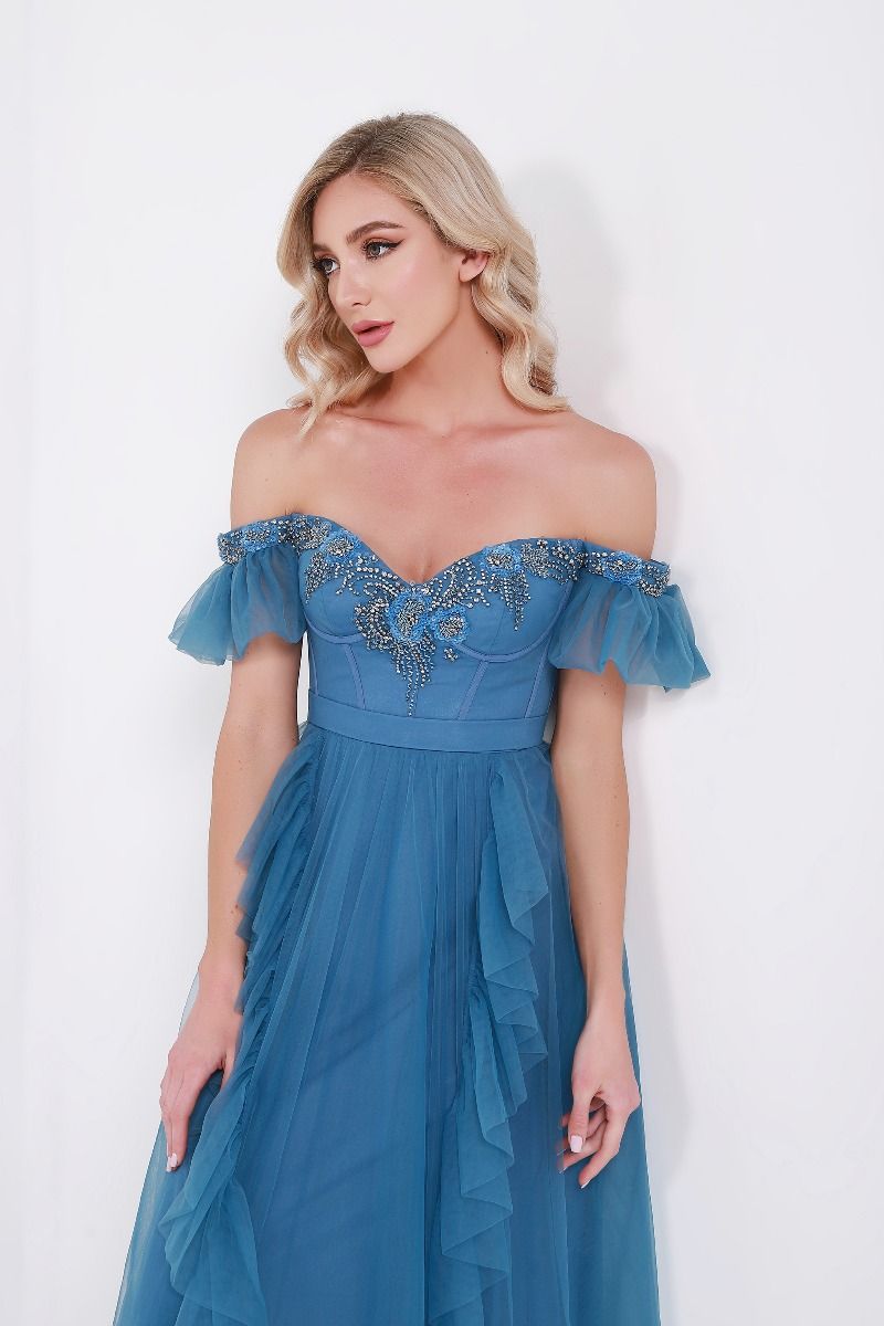Unique ruffled dress
