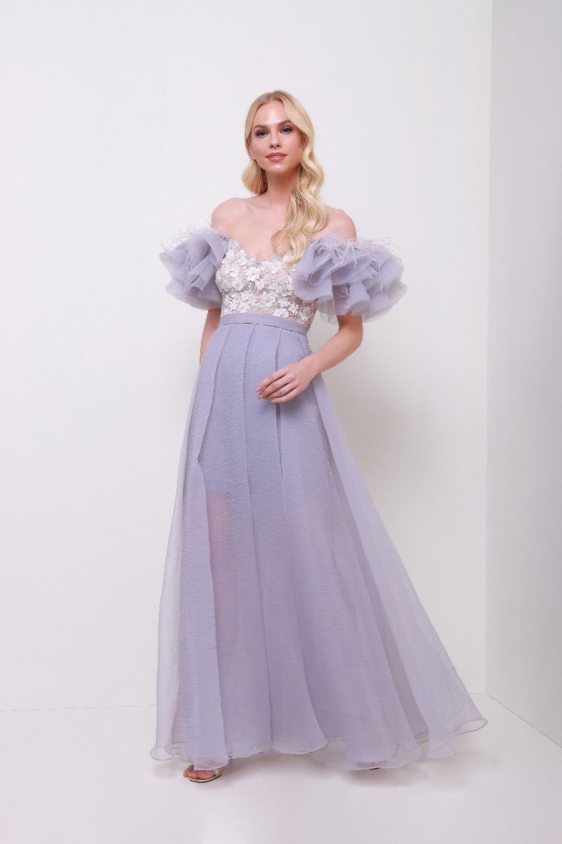 Off shoulder tulle dress