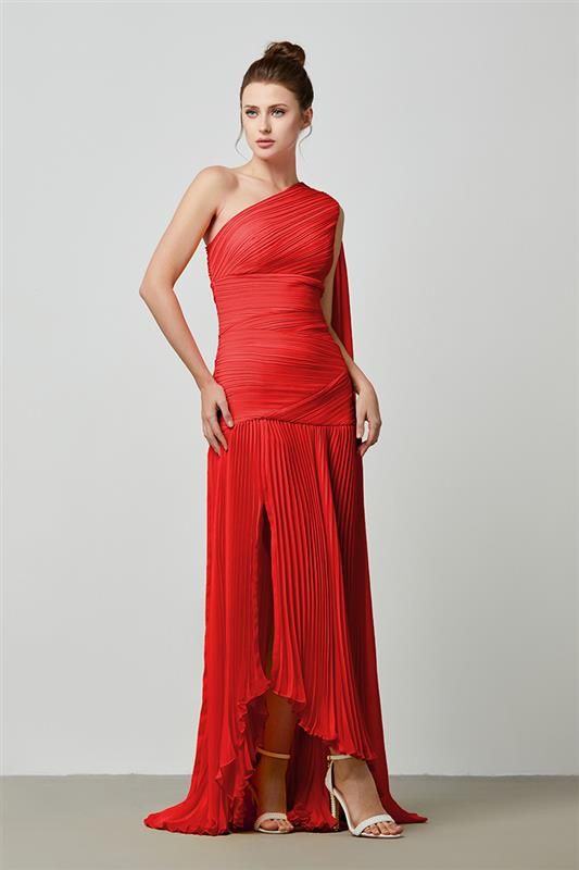 One-shoulder chiffon dress