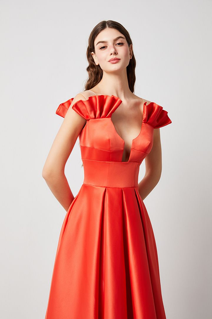 unique shoulders dress

