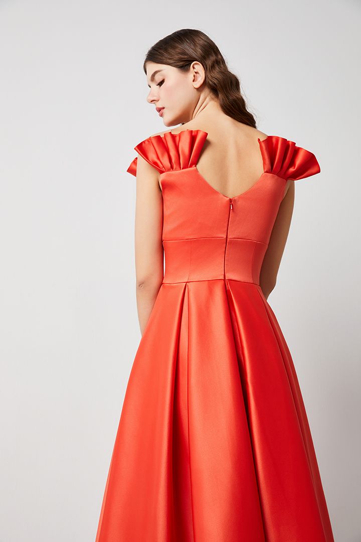 unique shoulders dress
